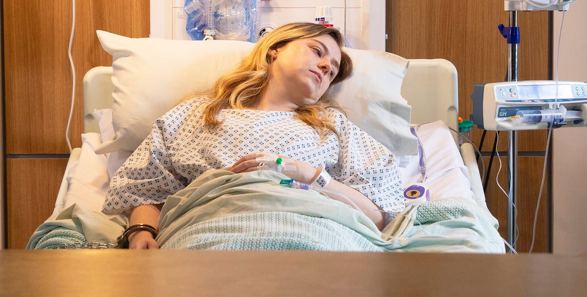 6 grandes spoilers de Coronation Street para esta noite revelam grandes mudanças para o verão