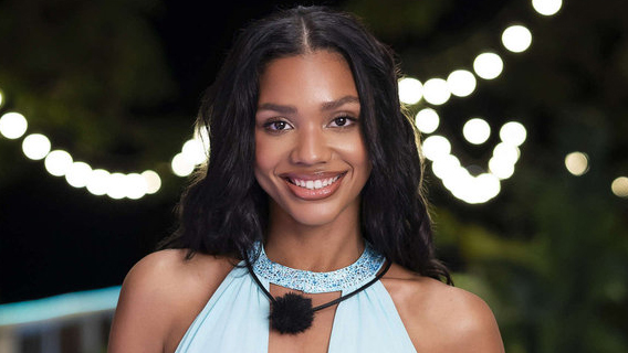 A família de Melanie na Love Island USA responde à carreira de modelo plus size