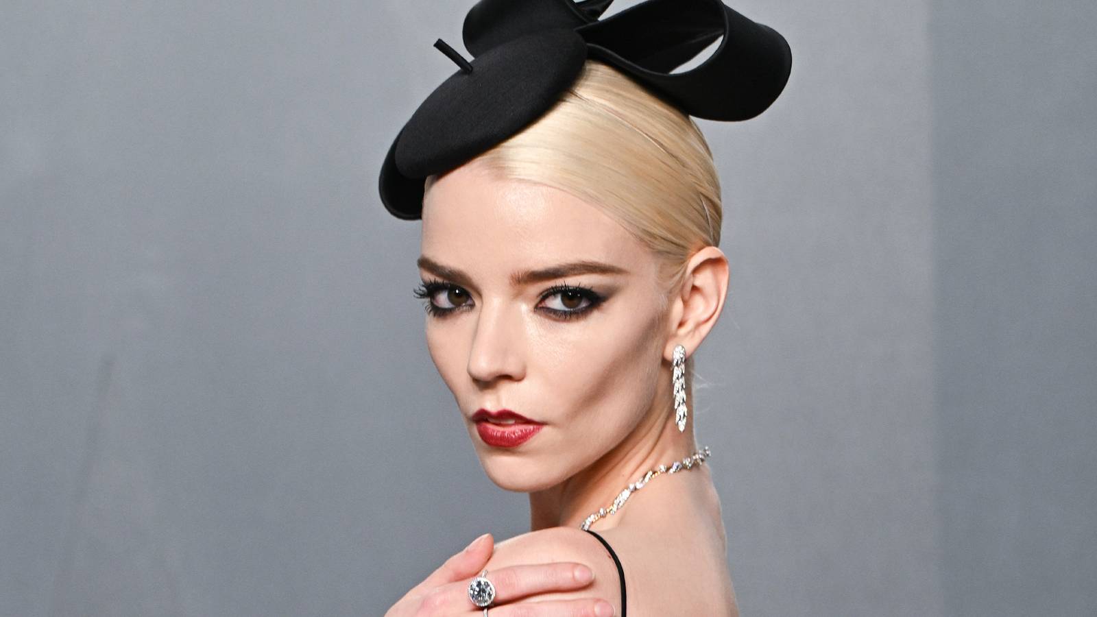 A sequência de ficção científica de Anya Taylor-Joy acaba de se tornar o primeiro filme de um bilhão de dólares de 2026