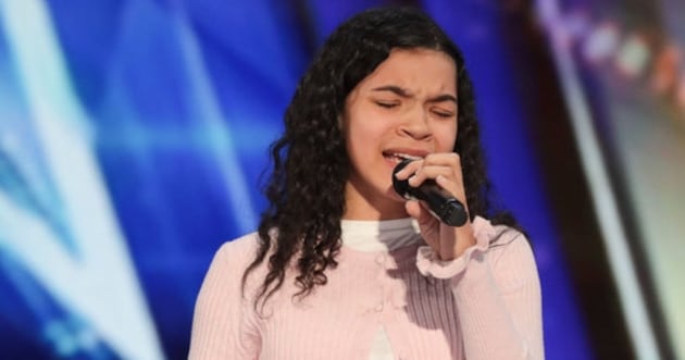 'AGT' 2026: Simon Cowell reage à cantora Lai Noelle, de 14 anos – Deseret News