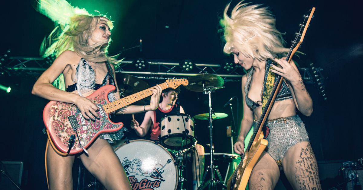 As SoapGirls param em Dayton durante a 'Rebel DNA Tour' nos EUA | Eventos em Dayton