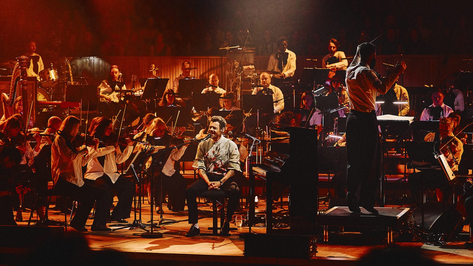 Assista Harry Styles cover de 'Bridge Over Troubled Water' no Meltdown Fest