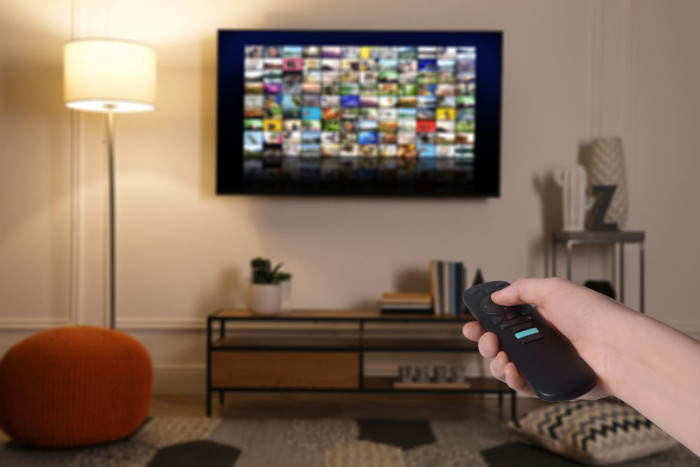 Bangkok Post - Futuro da TV decidido pela NBTC após espera de 2 anos