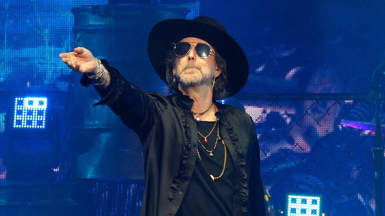 Black Crowes enfrenta reação após encerrar canto dos EUA em show em Tampa