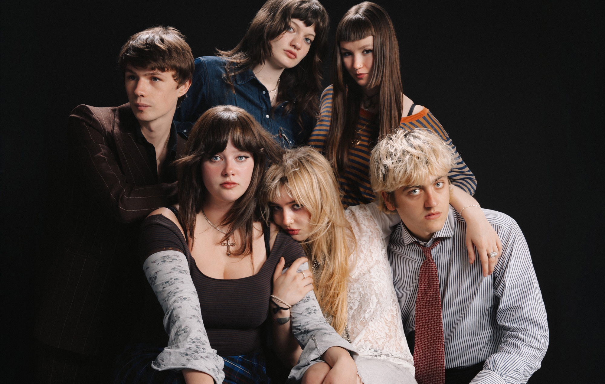 Comece a suar com a playlist de Man/Woman/Chainsaw para The Cover
