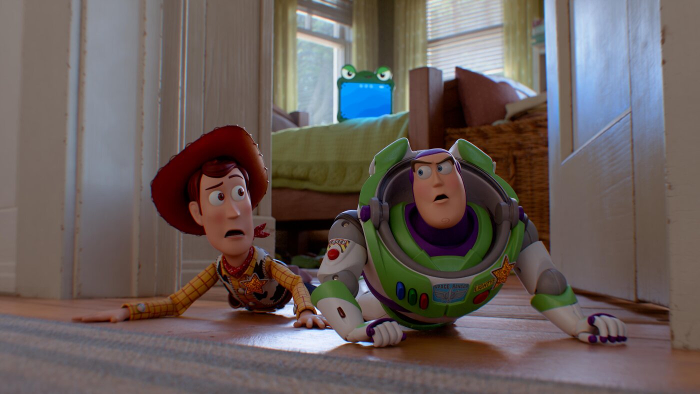 Crítica de "Toy Story 5": dispositivos digitais ameaçam a infância: NPR