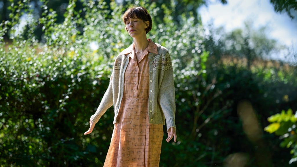 Crítica dos ouvintes: Rebecca Hall lidera a série superficial de Starz