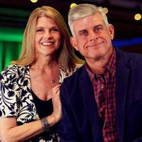 Depois de duas décadas no WSOC, Charlie e Debbie iniciam uma nova era de programas matinais. | História