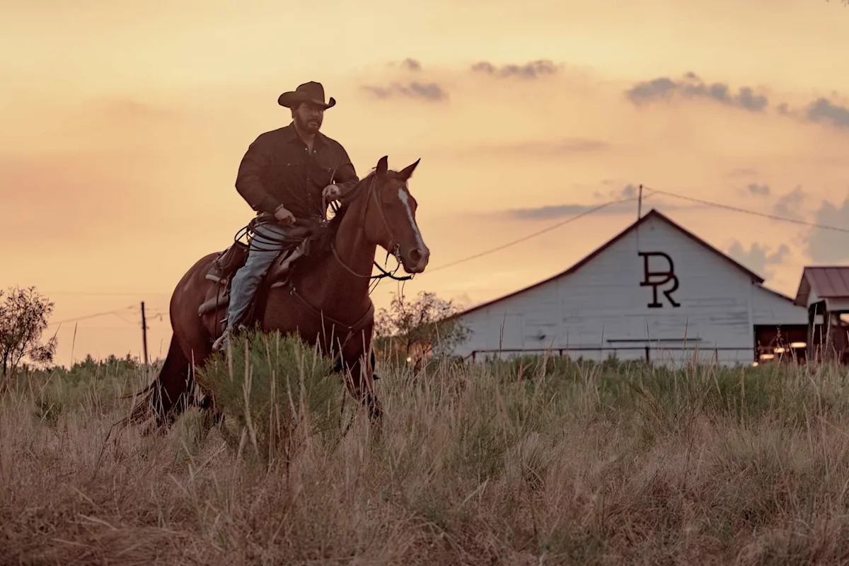 “Dutton Ranch” mata 1 personagem enquanto Beth e Rip começam a surpreender novos empregos