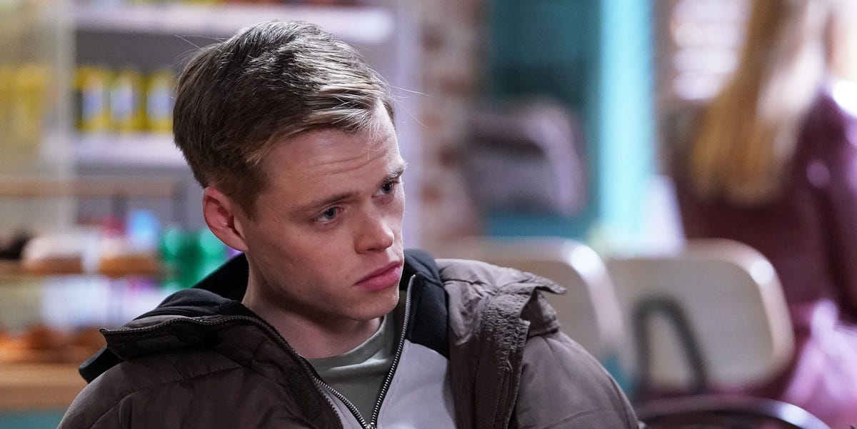 EastEnders exibe uma participação especial surpresa quando a reviravolta do Oscar é revelada no lançamento do iPlayer