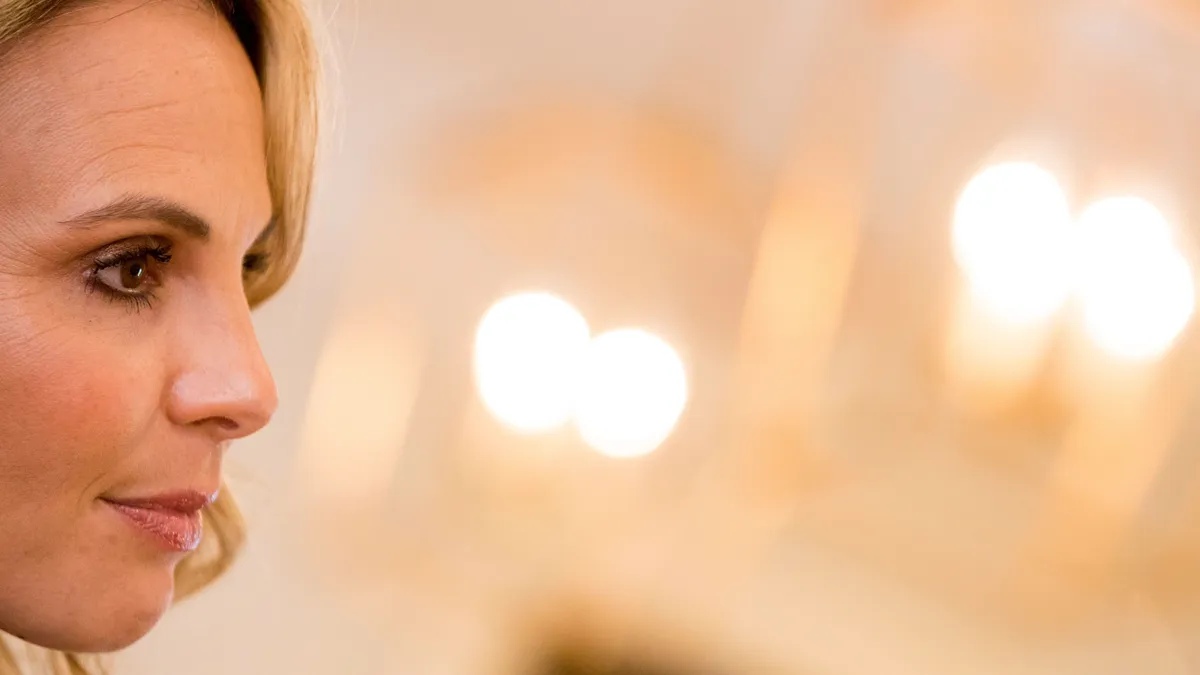 Elisabeth Hasselbeck está de volta à TV. Confira seu novo show