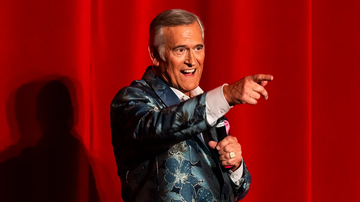 Exibição de 'Ernie & Emma' de Bruce Campbell lota o Redford Theatre