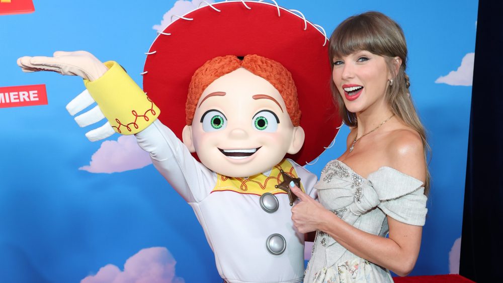 'I Knew It, I Knew You' de Taylor Swift estreia em primeiro lugar na Billboard Hot 100