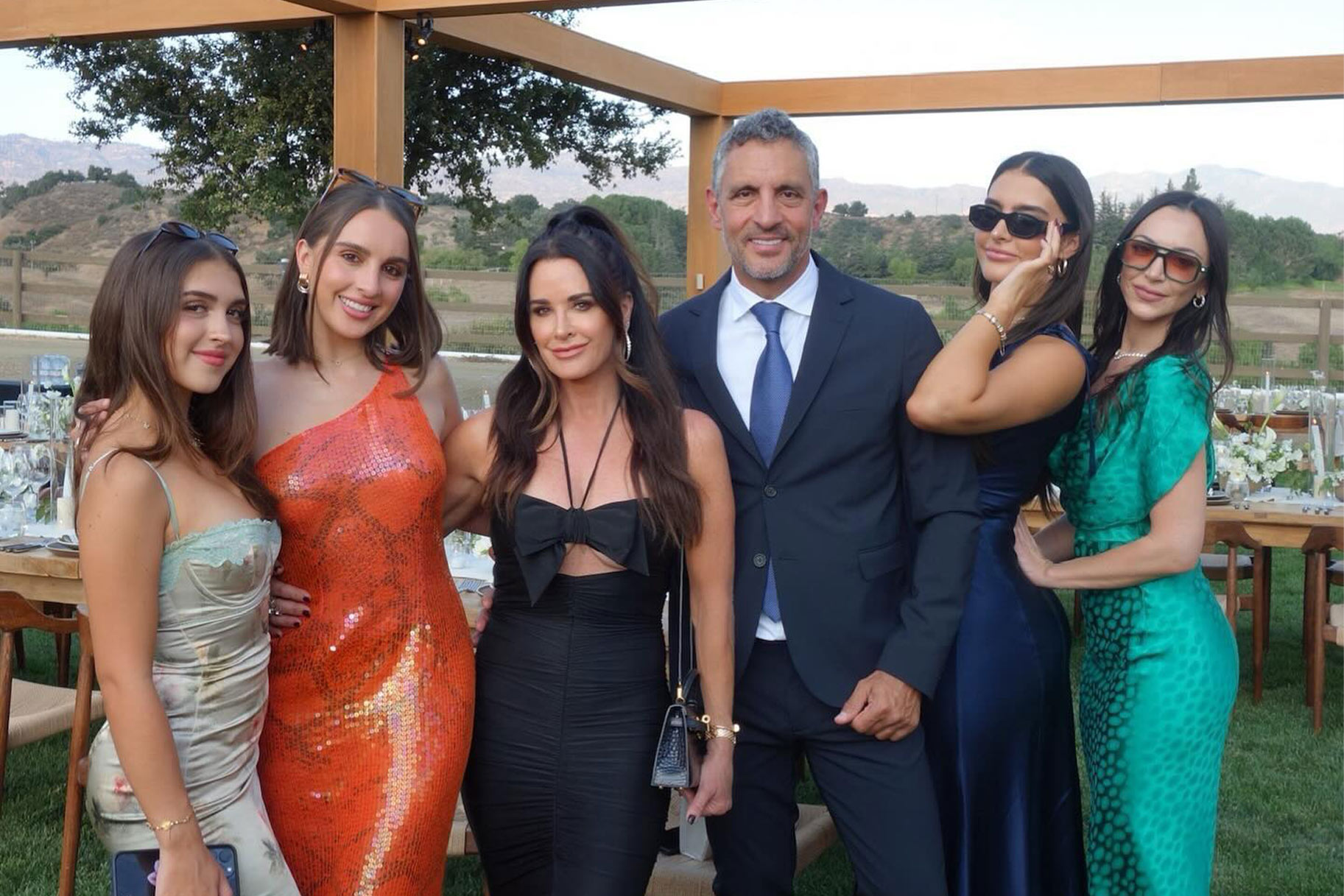 Kyle Richards e Mauricio se reúnem antes da formatura de Portia: PIC