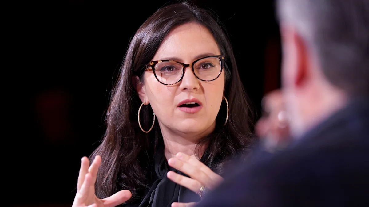 O chefe da CBS, Bari Weiss, fica em meio ao caos dos '60 minutos'
