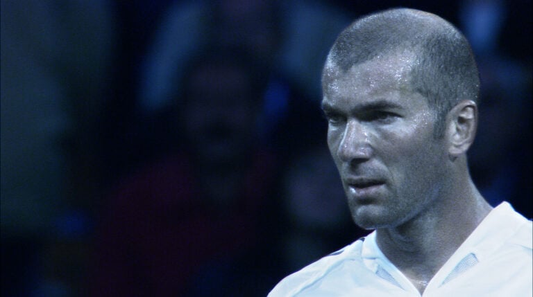 O comentário do filme recomenda: Zidane: um retrato do século 21