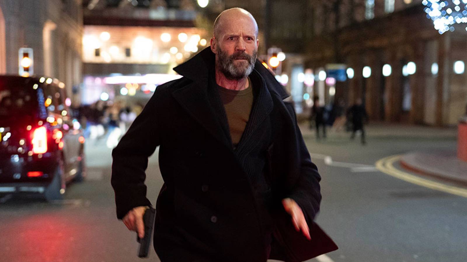 O novo thriller de ação de 100 minutos de Jason Statham é um grande sucesso de streaming global