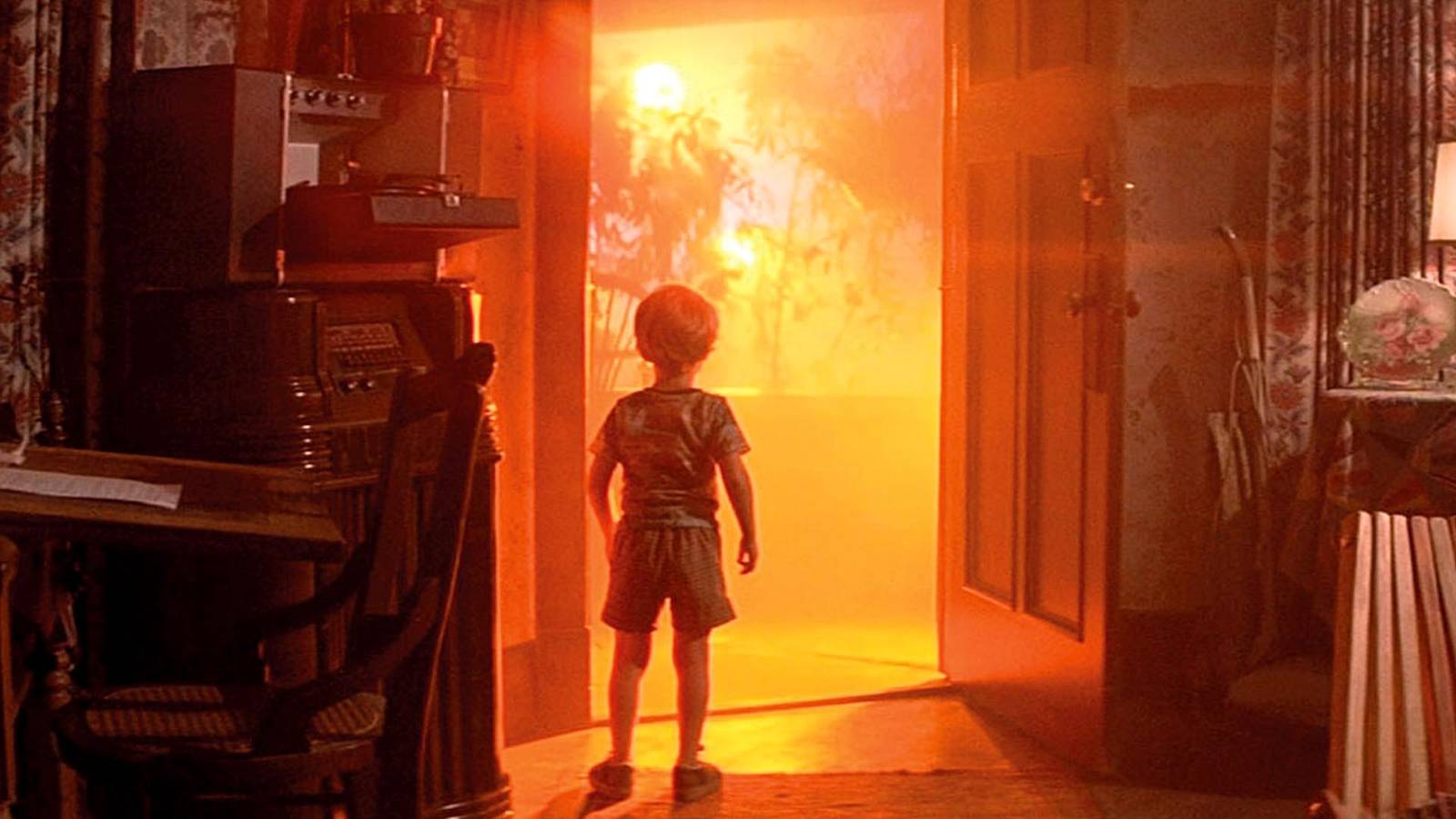 O thriller sobrenatural da A24 ultrapassa oficialmente a obra-prima da ficção científica de Spielberg nas bilheterias