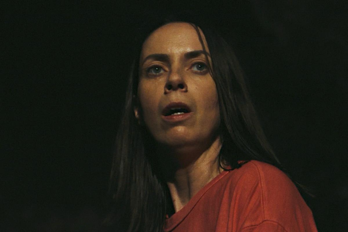 Recapitulação do episódio 8 de 'Widow's Bay': 'Sua bagagem'