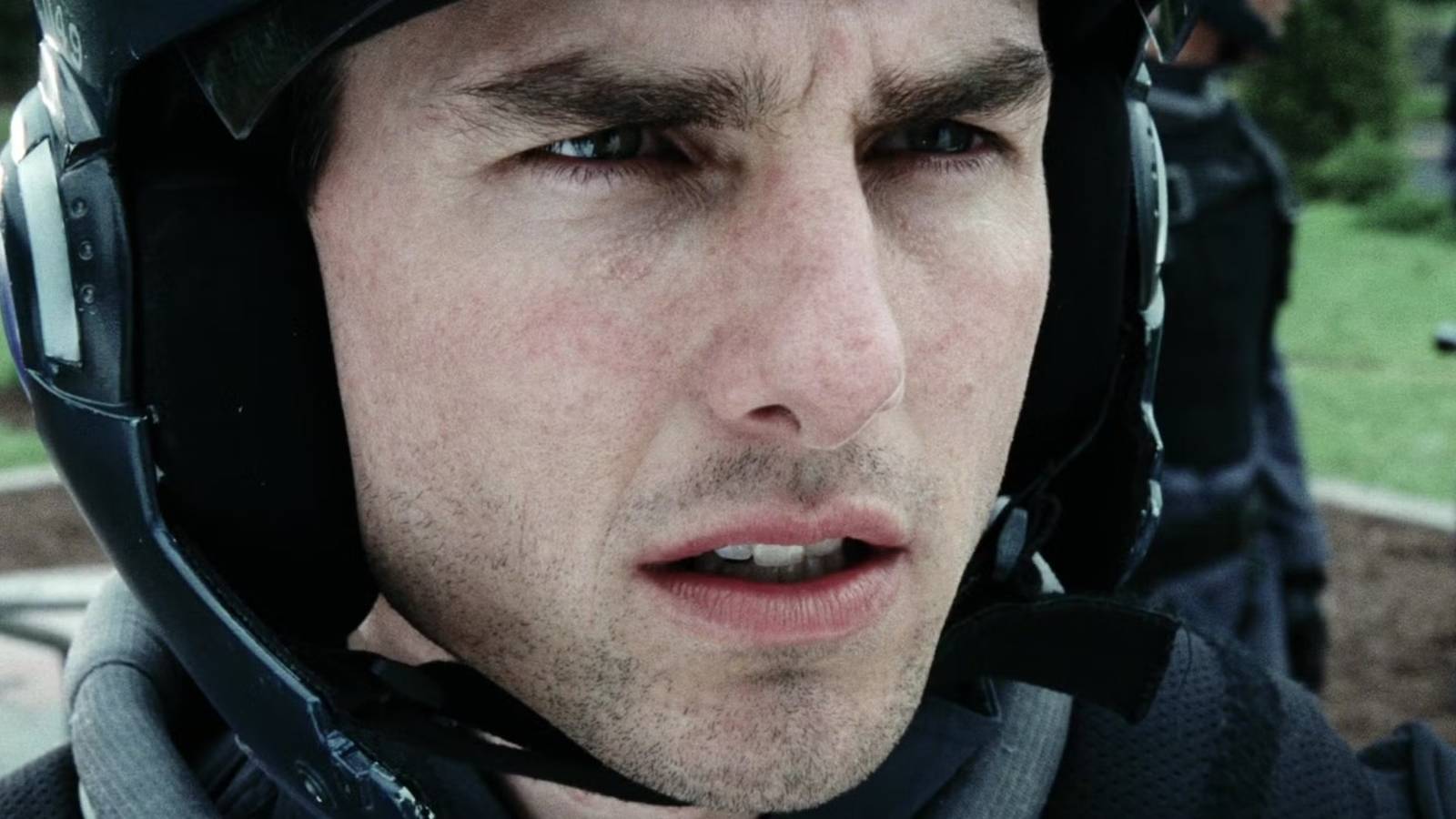 Tom Cruise se reúne com co-estrelas de Steven Spielberg para estreia em novo thriller de ficção científica
