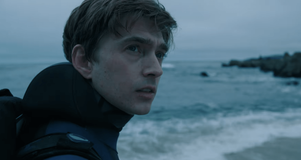 Trailer do filme "Whalefall": Austin Abrams fica preso no estômago de uma baleia